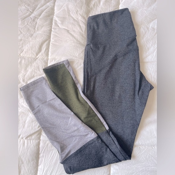 Onzie Leggings for Sale - Picture 2 of 7